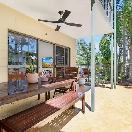 Casa De Playa - Beach Townhouse Holloways Beach Exterior photo